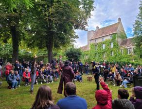 Représentation au Château de Paley emmenez moi 2022
